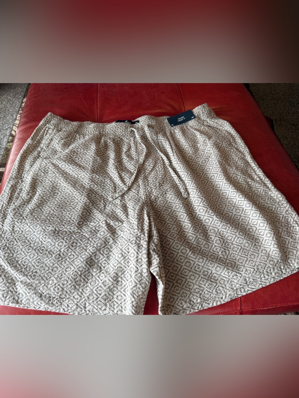 Hollister Men's Patterned Linen-Blend Shorts - Beige size XXL